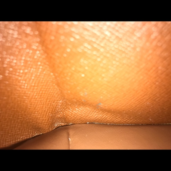 ✨Louis Vuitton Monogrammed Women’s Wallet✨ - Picture 6 of 8